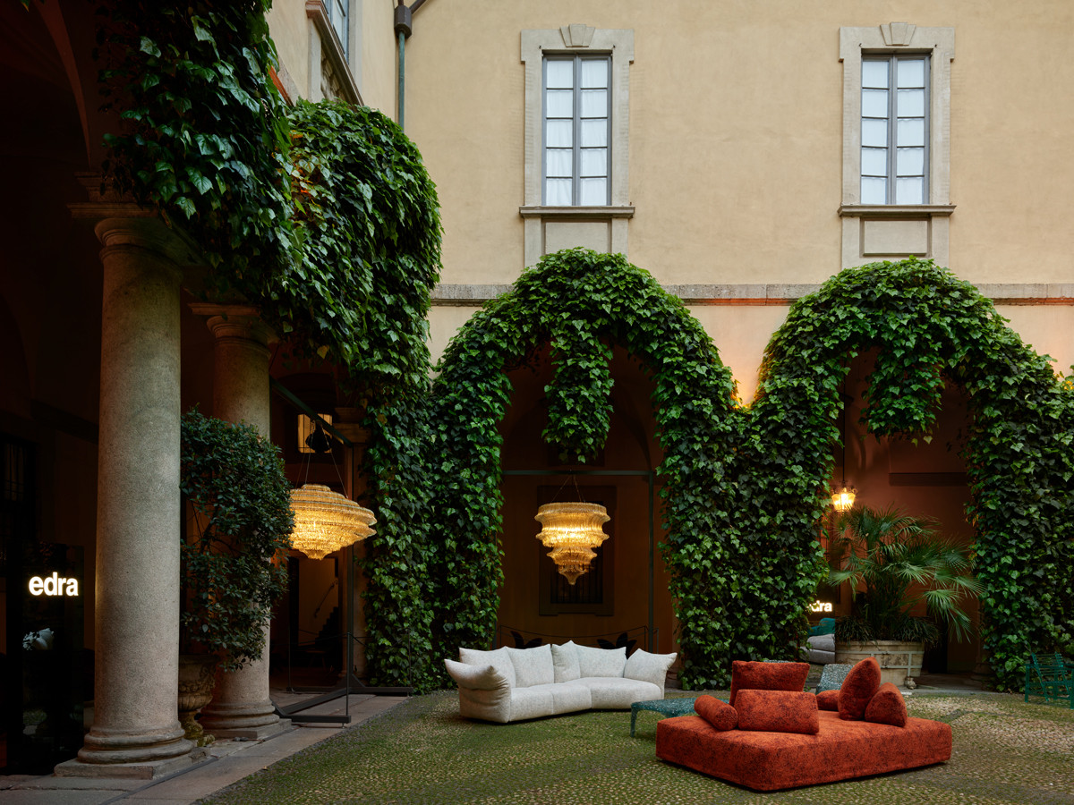 Upholstered in Every Stone fabrics, the Standard and Sherazade sofas by Edra set the stage for relaxed festive entertaining