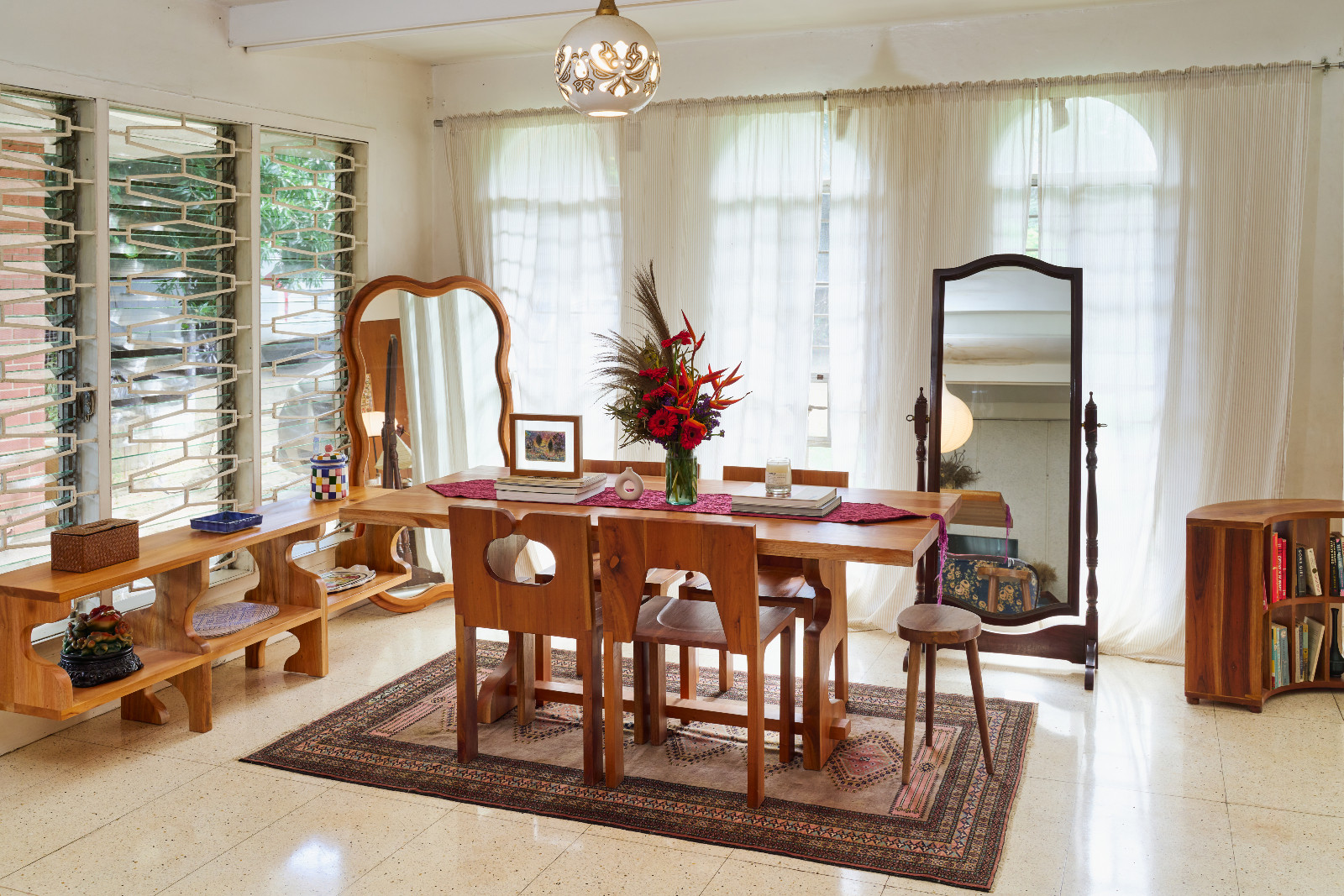 The dining room of a Marikina home owned and designed by Ada and King Puentespina