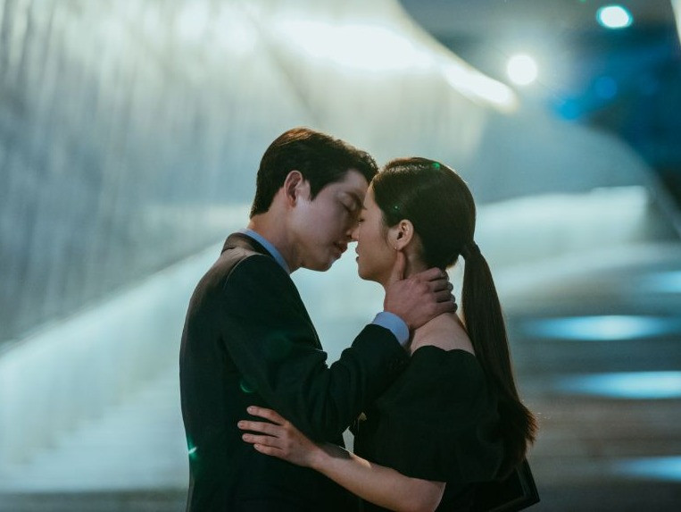 ‘Vincenzo’ is one of the fan favourite K-dramas that has left viewers aching for a second season (Photo: tvN)