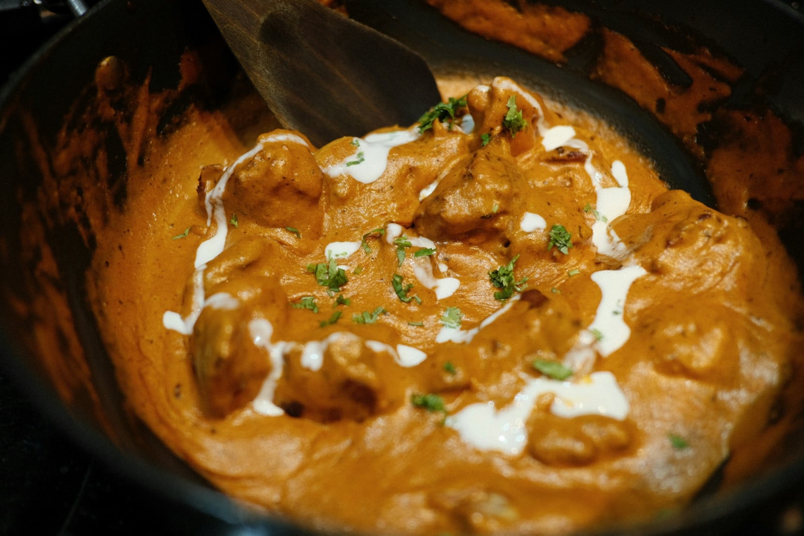Cumin provides a warm, nutty aroma and forms the backbone of many curry bases (Photo: Raman/Unsplash)