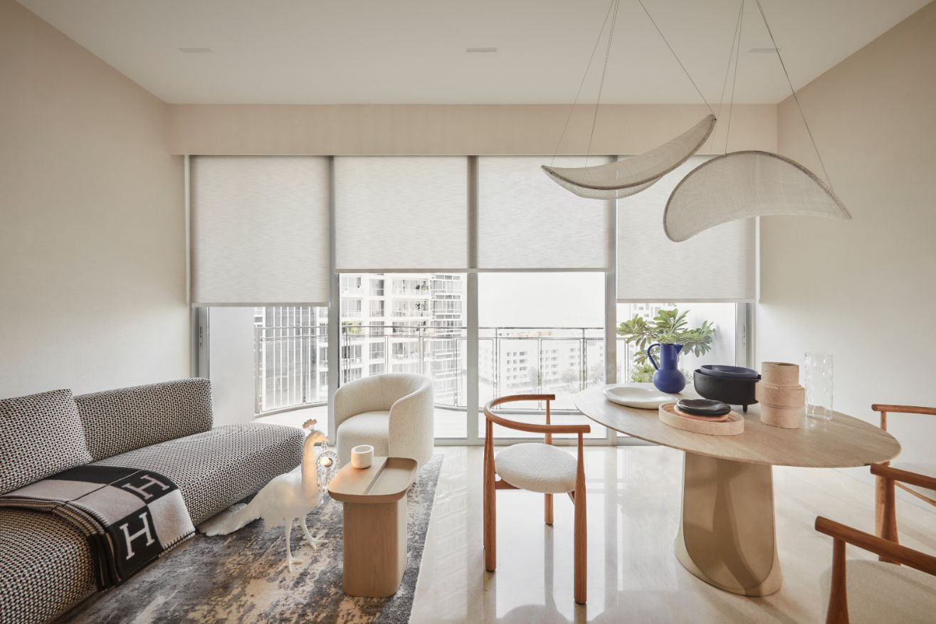 The open-plan living and dining area with views from the balcony (Photo: Wong Weiliang / 328 Productions)