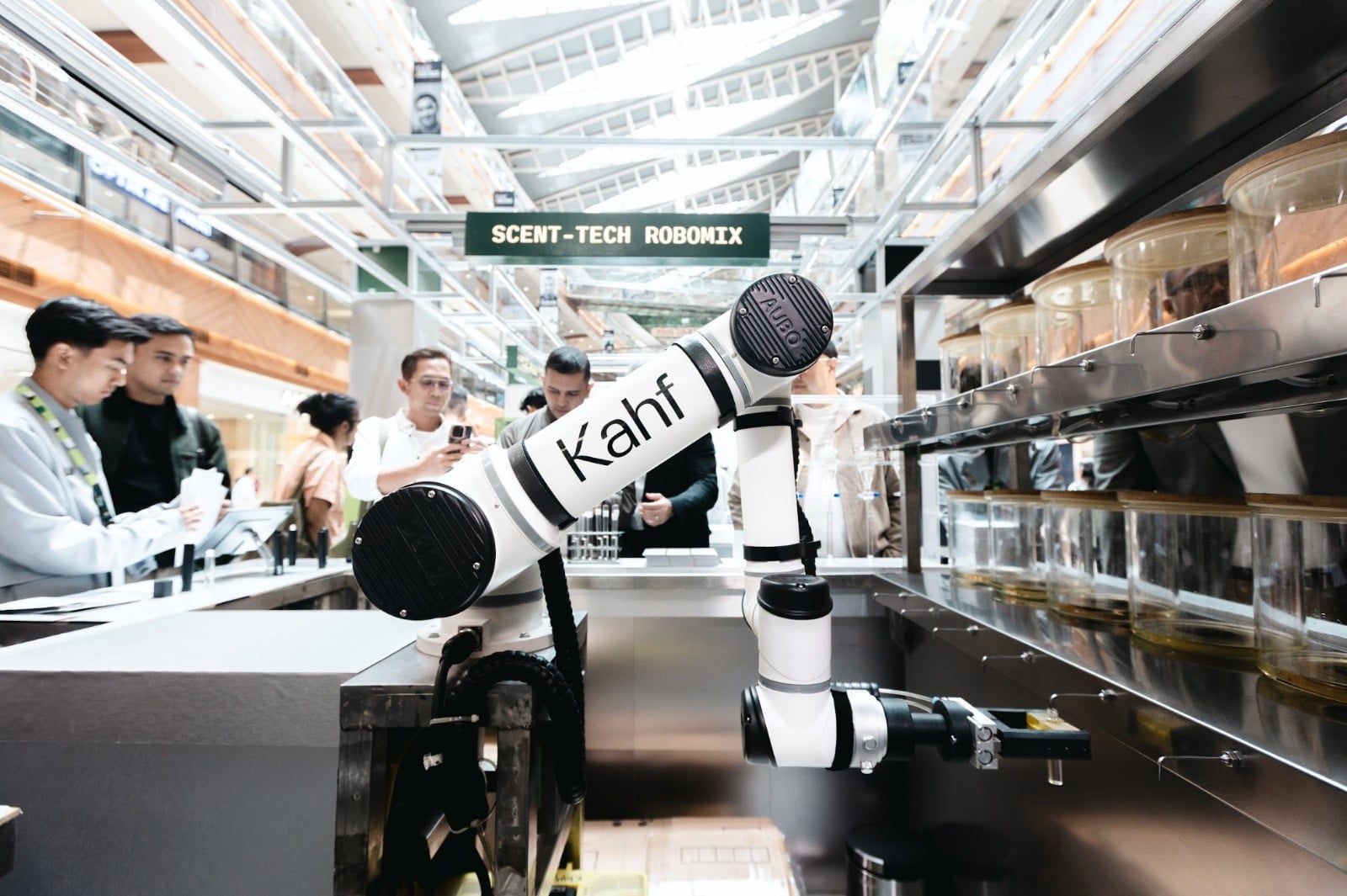 Teknologi Pembuatan Parfum Kahf