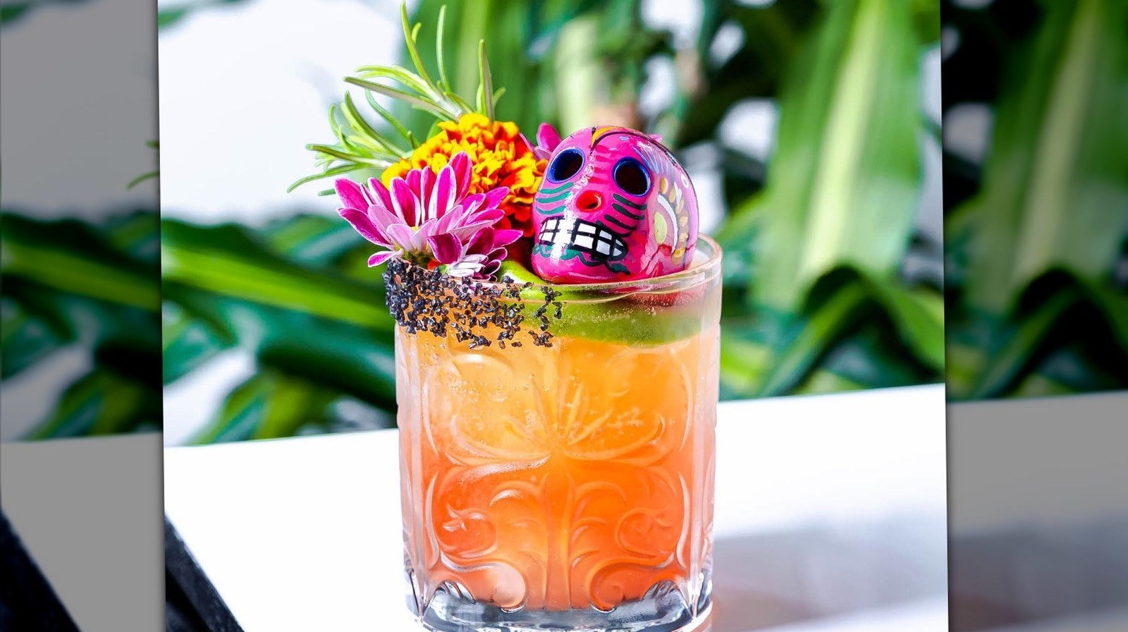 Inedible garnishes serve little to no purpose, and are in the way every time you take a sip (Image: Mashed)