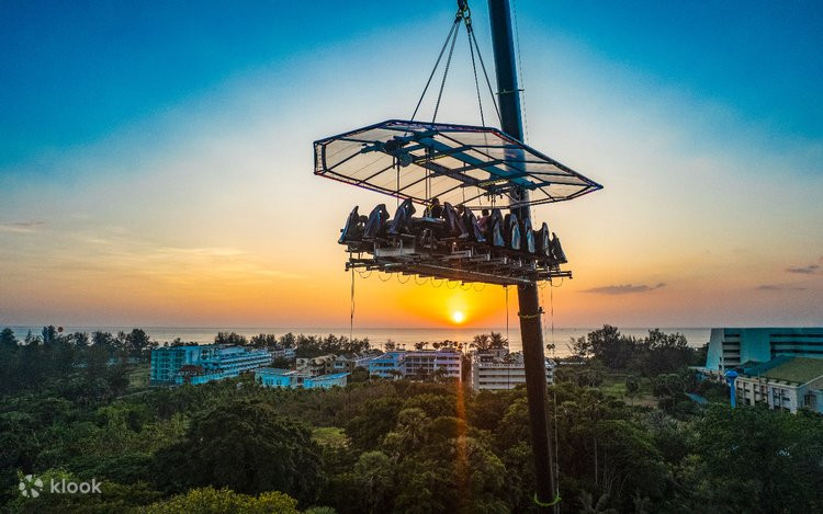 Dinner in the sky (Image: Klook)