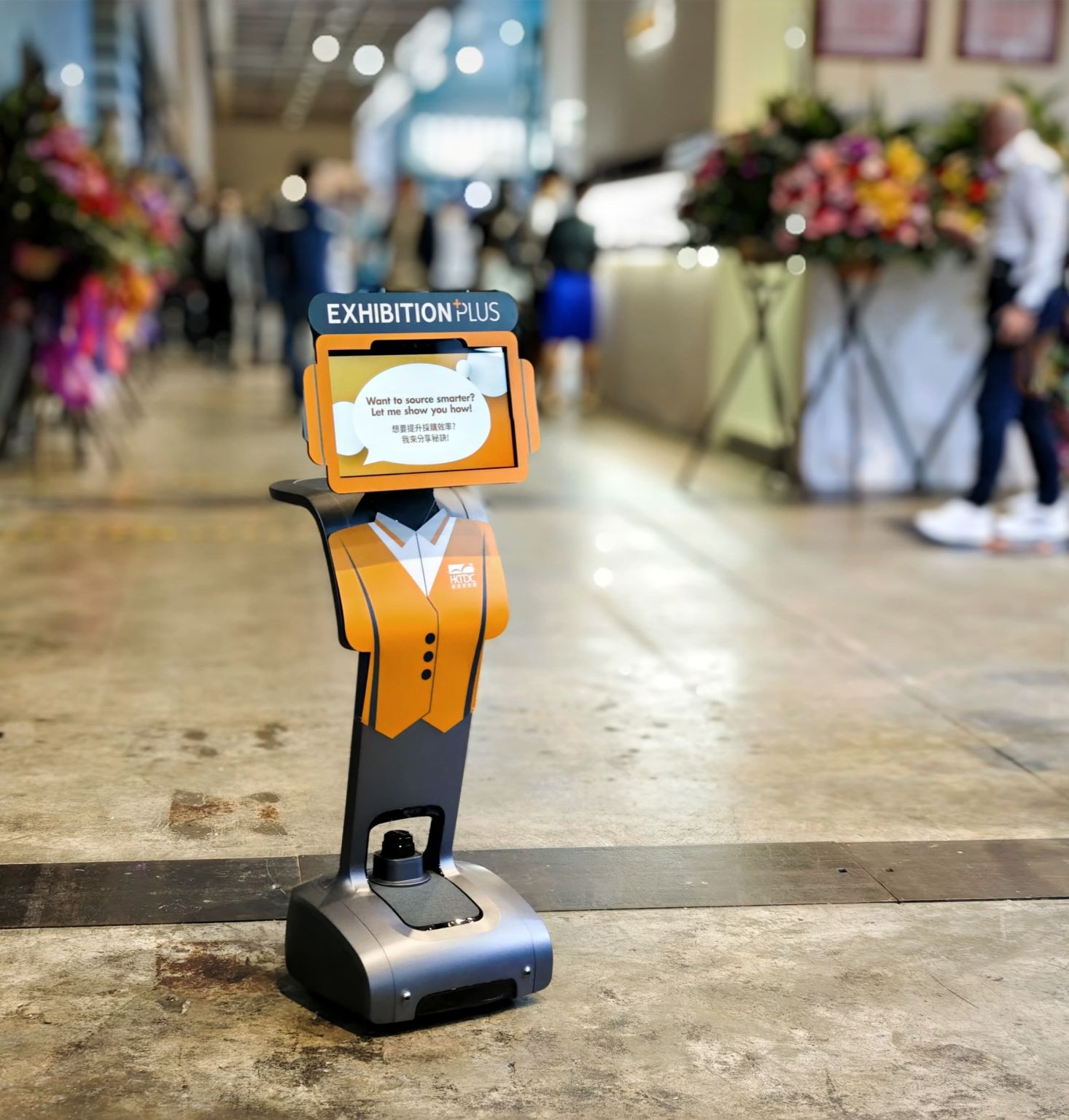 Temi Robot serves as an assistant exhibition guide, providing directions and information about the exhibits at the Hong Kong Convention and Exhibition Centre (Photo: Robocore Technology/LinkedIn)