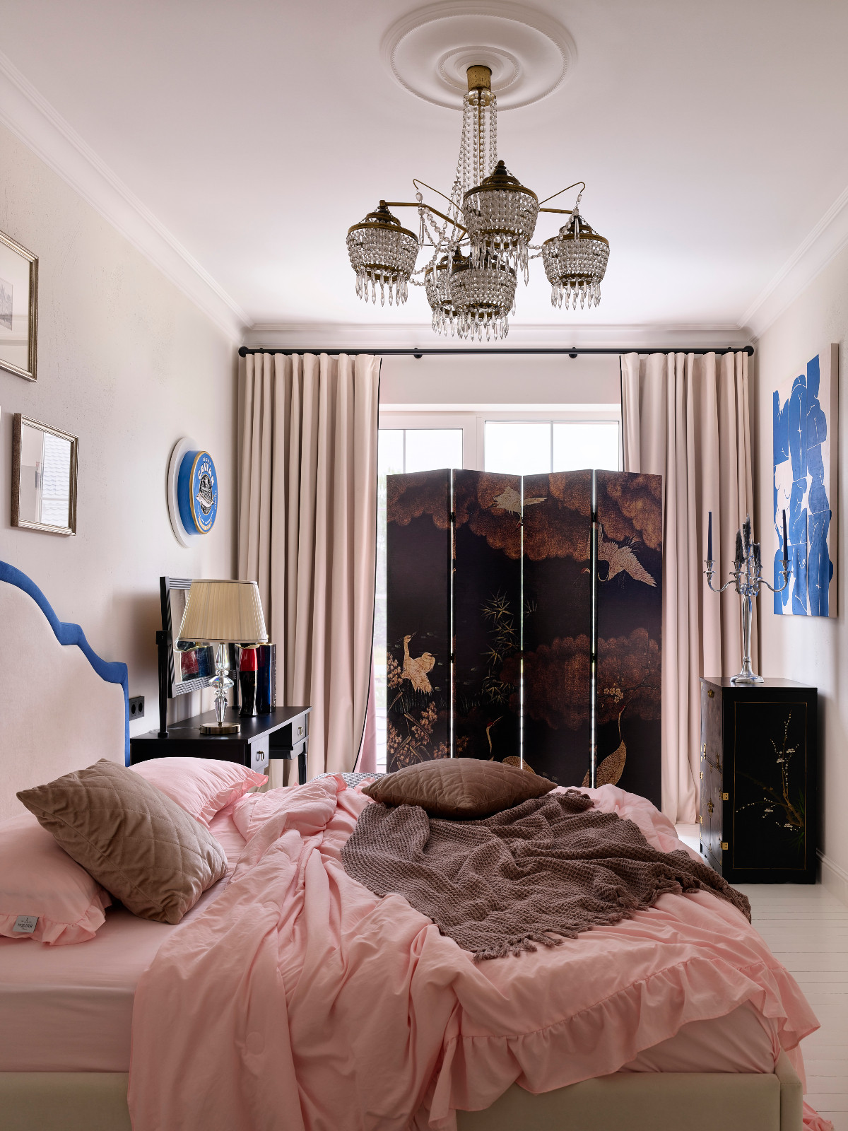 The primary bedroom in interior designer Sara Mikhailova's Moscow, Russia home
