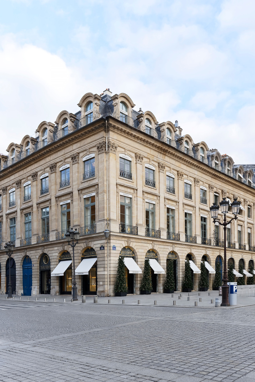 Place Vendôme flagship boutique in Paris (Photo: courtesy of Boucheron)
