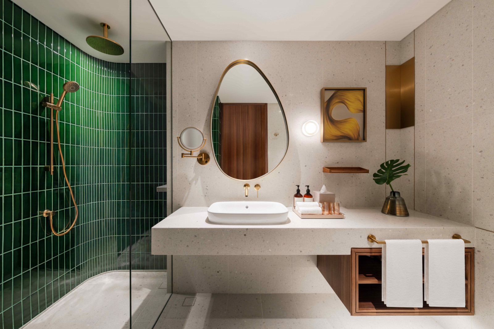Deeper greens guide guests into an emotional decompression