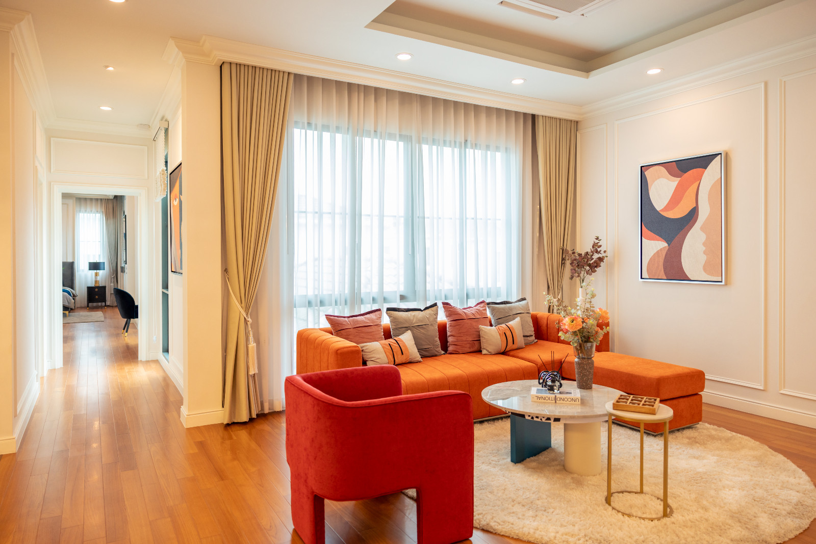บริเวณห้องนั่งเล่นของบ้านในโครงการ “นิยาม บรมราชชนนี”