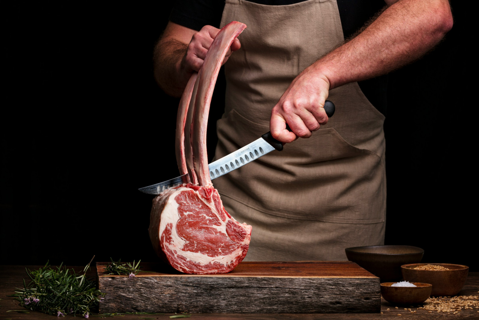 A guide to the fundamental knife skills and techniques that make prepping ingredients quicker, safer, and more precise in any home kitchen (Photo: Madie Hamilton/Unsplash)