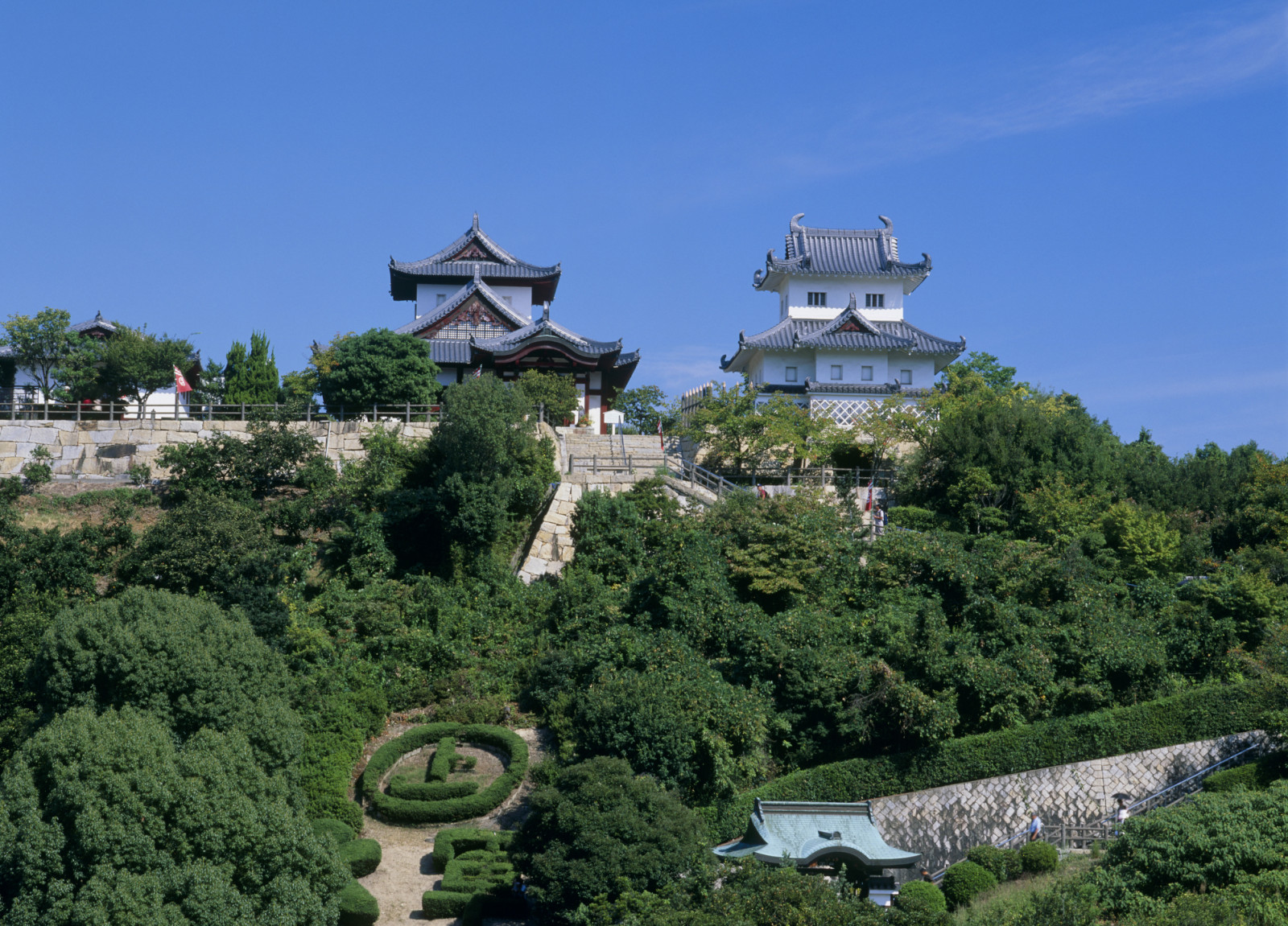 A general view of Innoshima Suigun Castle in Onomichi, Hiroshima, Japan. (Photo by MIXA/Getty Images)