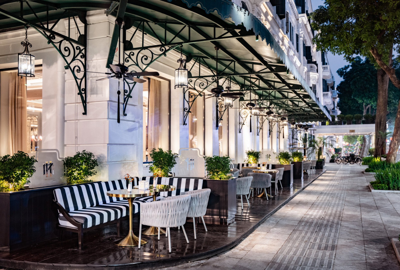 La Terrasse, restoran bergaya Prancis di Sofitel Legend Metropole Hanoi