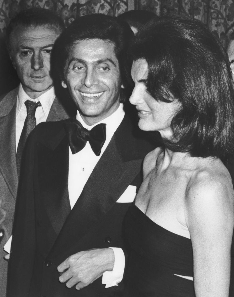 NEW YORK CITY - JUNE 7:  Valentino and Jackie Onassis attends Valentino Fashion Show Benefit for the Special Olympics on June 7, 1976 at the Pierre Hotel in New York City. (Photo by Ron Galella, Ltd./Ron Galella Collection via Getty Images)
