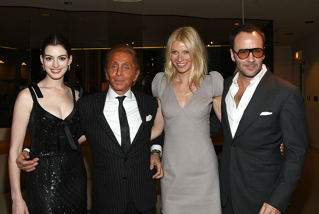 LOS ANGELES, CA - APRIL 01:  Actress Anne Hathaway, designer Valentino Garavani, actress Gwyneth Paltrow and designer Tom Ford arrive at the L.A. premiere of "Valentino: The Last Emperor" held at the L.A. County Museum of Art on April 1, 2009 in Los Angeles, California.  (Photo by Alberto E. Rodriguez/Getty Images)