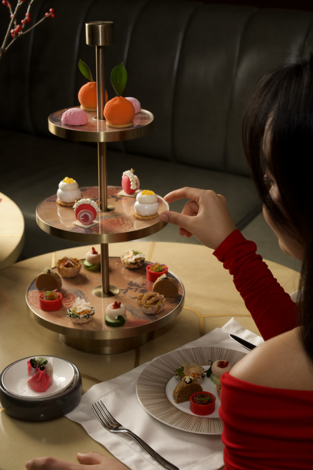 Lunar Afternoon Tea di The Drawing Room, The St. Regis Jakarta