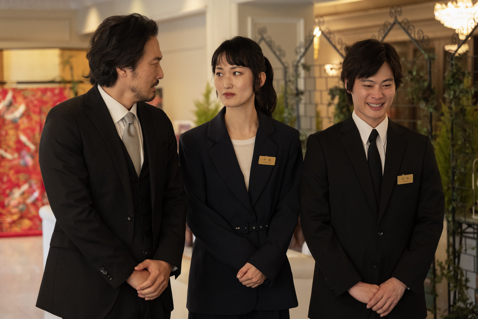 Takehiro Hira, Mari Yamamoto, and Bun Kimura in RENTAL FAMILY. Photo by James Lisle/Searchlight Pictures. © 2025 Searchlight Pictures. All Rights Reserved.