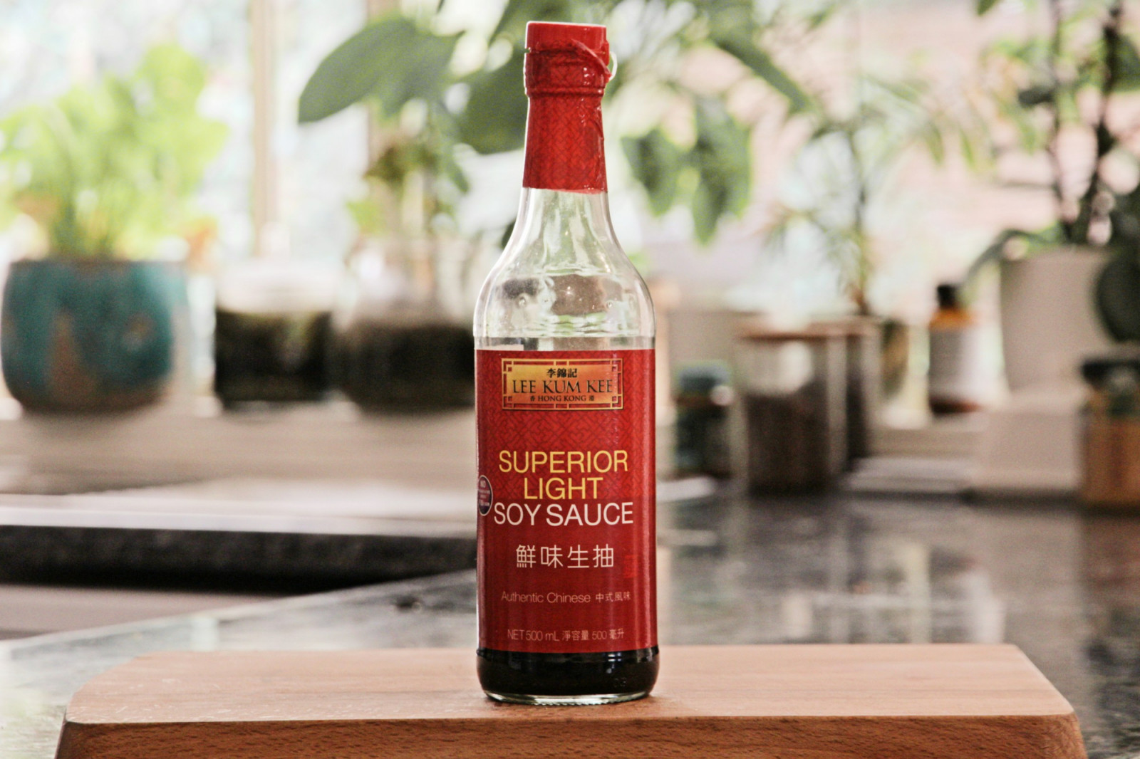 Light soy sauce adds salt and umami without changing the colour of your dish, perfect for everyday seasoning (Photo: Addilyn Ragsdill/Unsplash)
