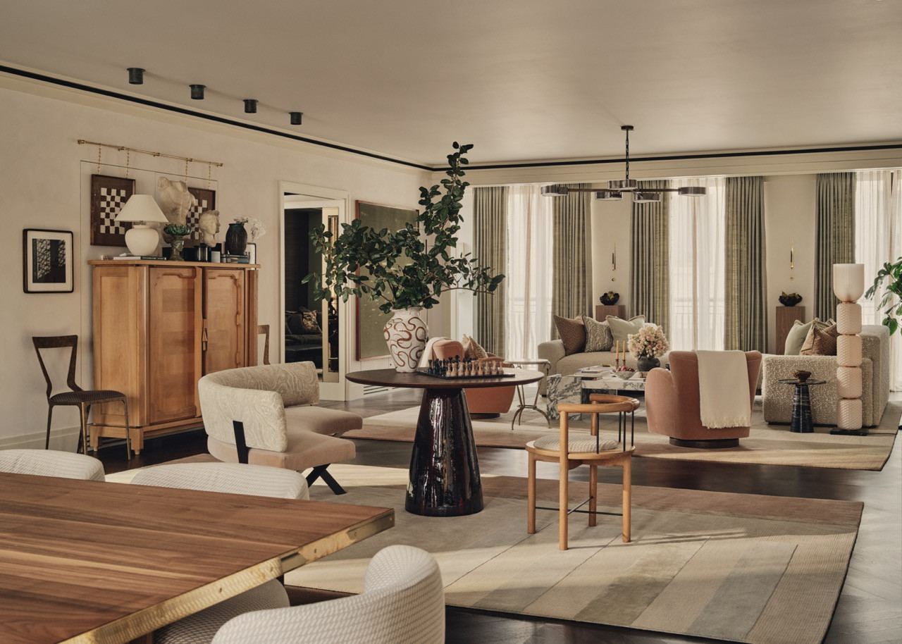 The living room’s multi-functional layout, which Bense zoned to prevent the large open-plan space from feeling overwhelming
