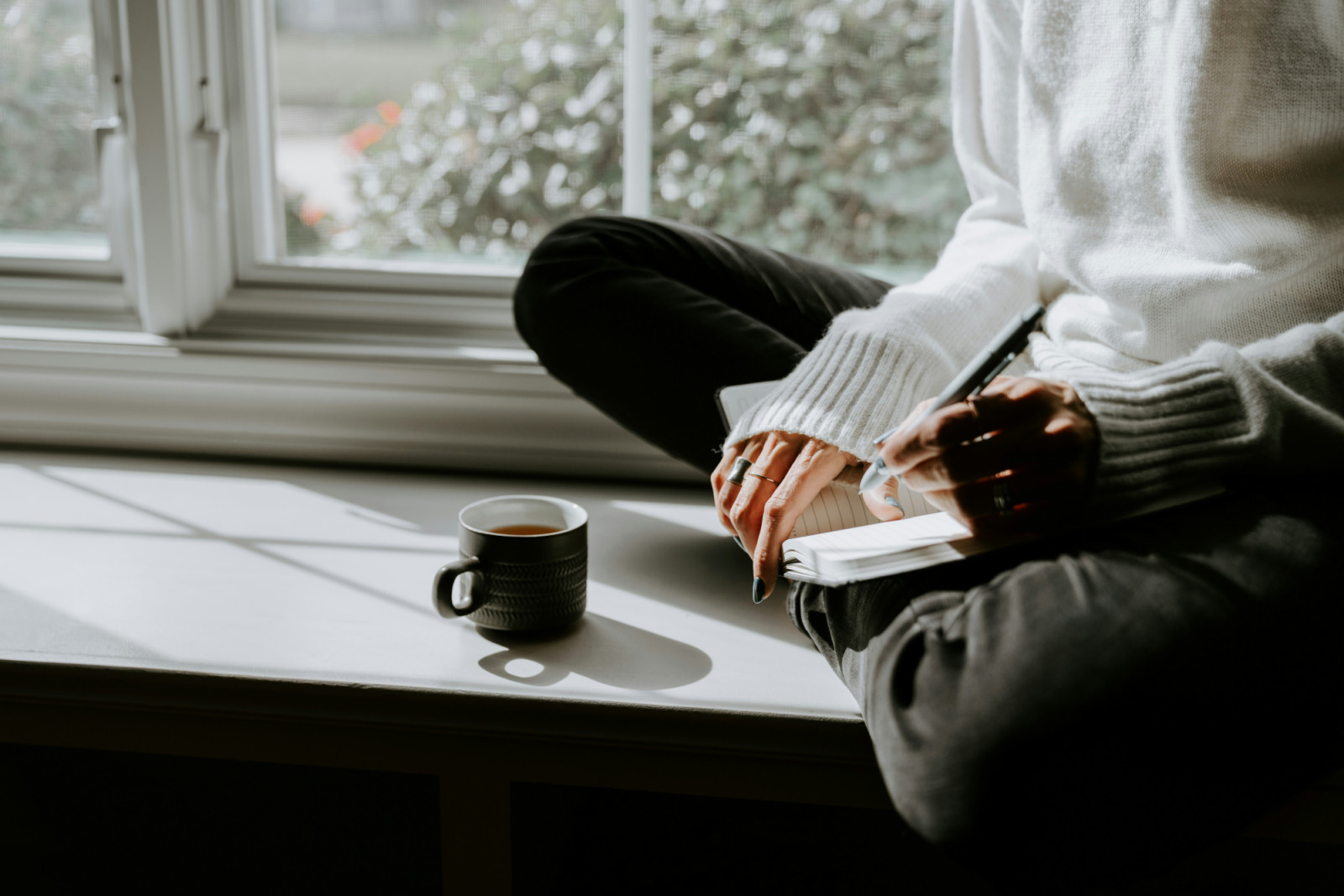 Virginia Woolf’s writing continues to resonate with contemporary readers through themes of gender fluidity, mental health and digital culture (Photo: /Unsplash)