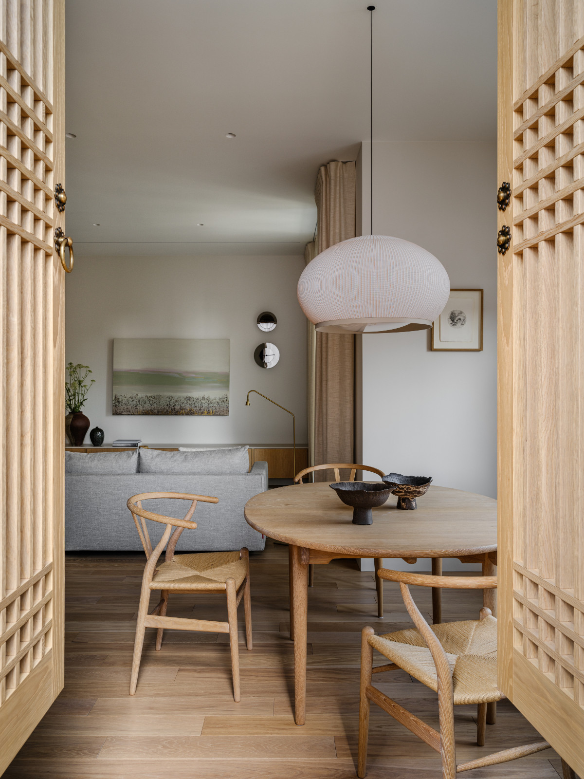 The breakfast nook in a Korean-inspired home in Moscow, Russia by Inga Kordya