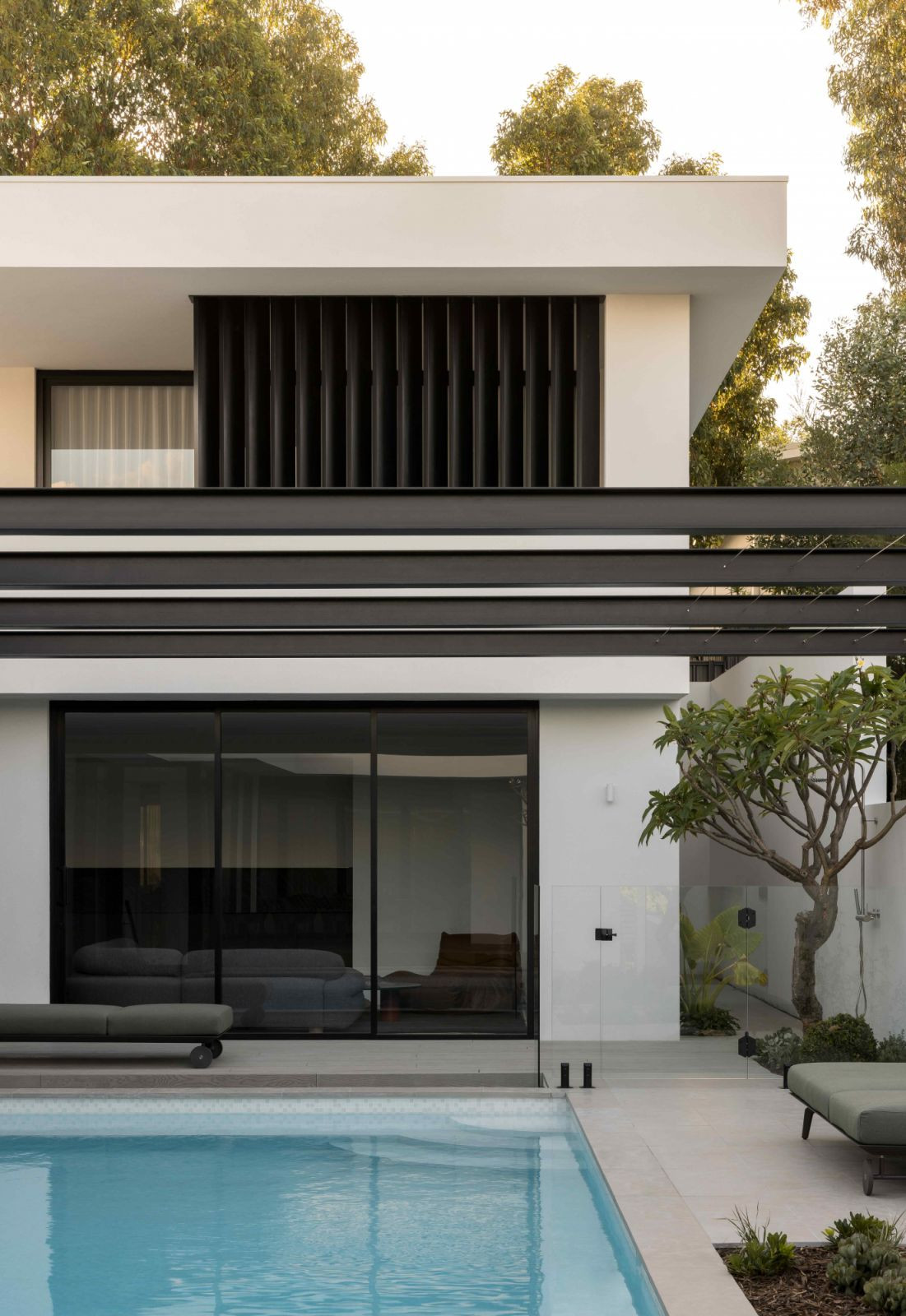 Timeless architecture modernism (Photo: Timothy Kaye)