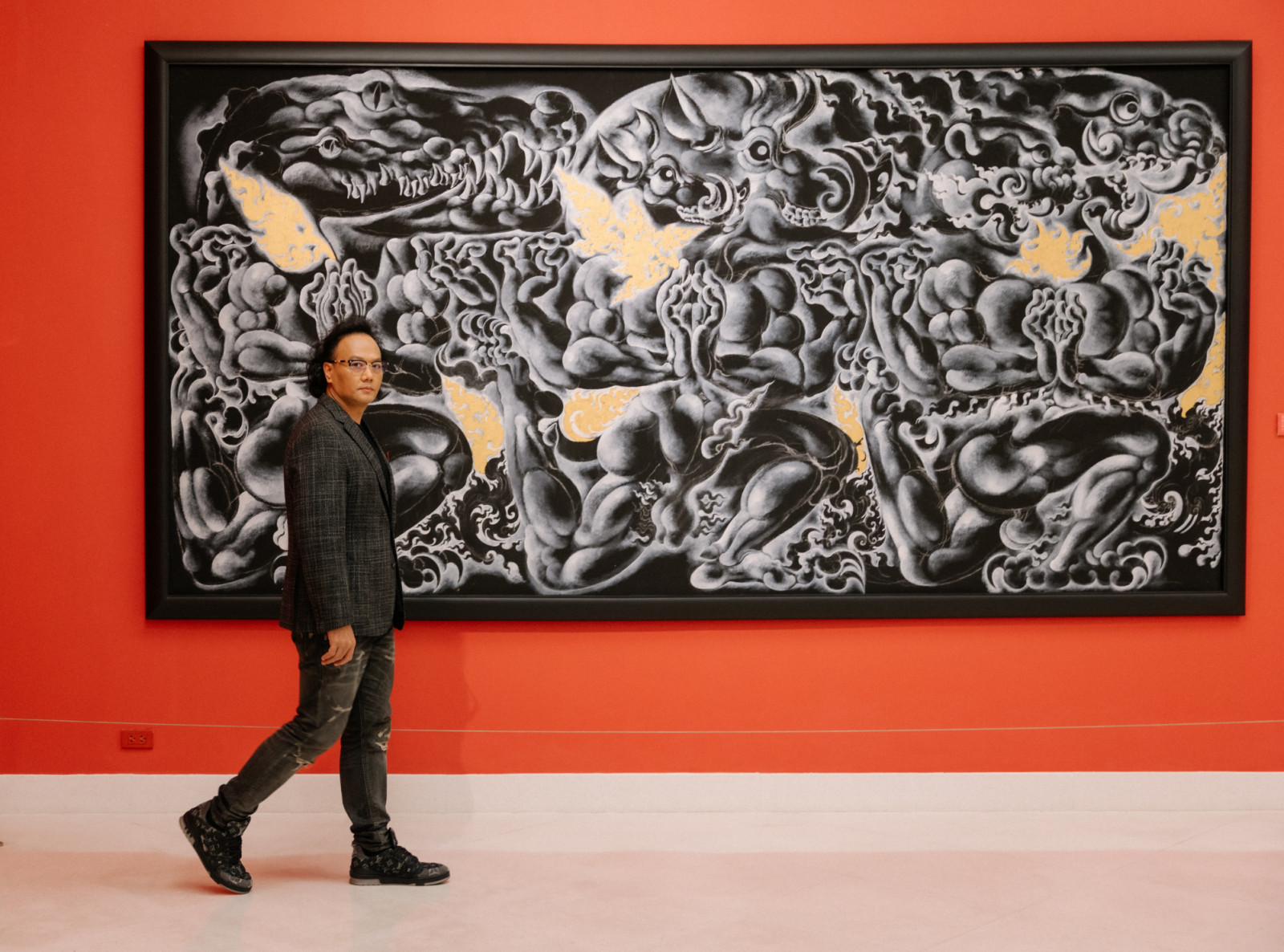 ดร.ดอยธิเบศร์ ดัชนี (ภาพ: Worapon Teerawatvijit, สถานที่: MOCA Bangkok)