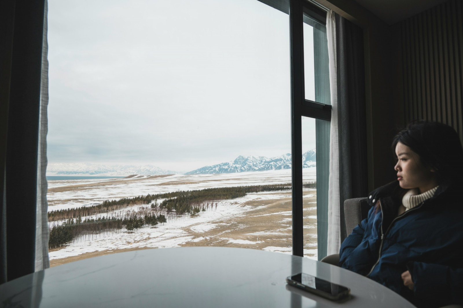 Open, refresh, repeat: a few minutes of winter window airing keeps homes fresh and cosy (Photo: leoon liang/Unsplash)