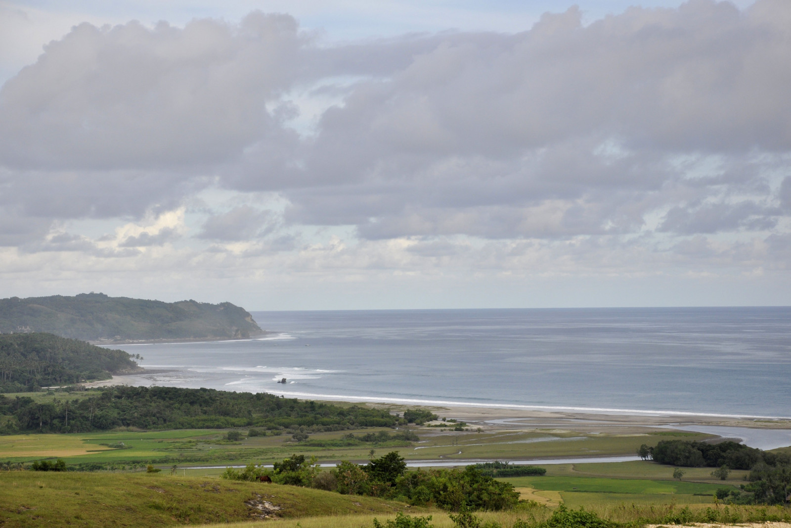 Indonesia. Sumba Island. Marosi Beach. (Photo by: Giovanni Mereghetti/UCG/Universal Images Group via Getty Images)