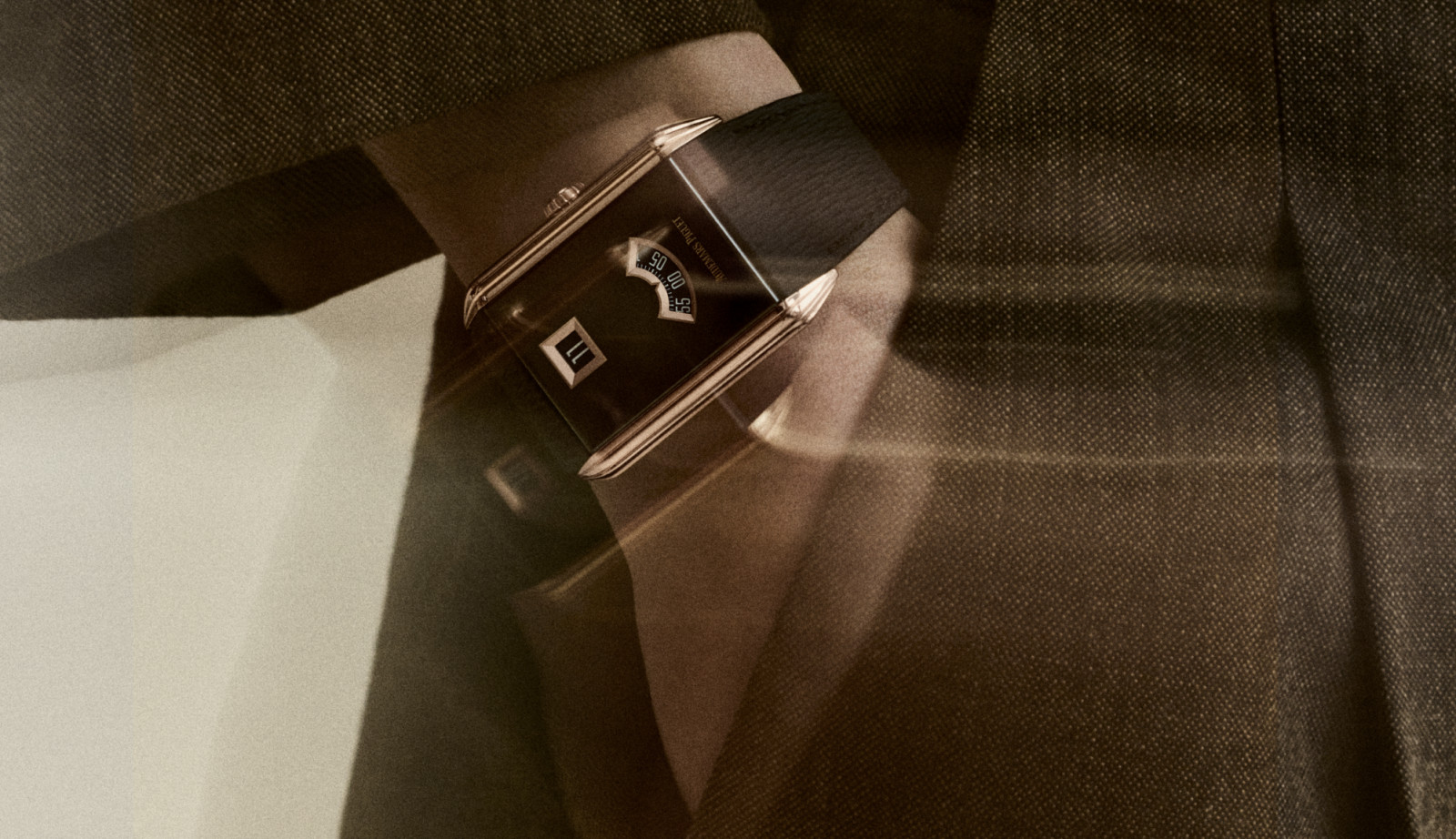 Terinspirasi model ikonis tahun 1929, Neo Frame Jumping Hour memadukan estetika vintage dengan teknologi mutakhir khas Le Brassus.