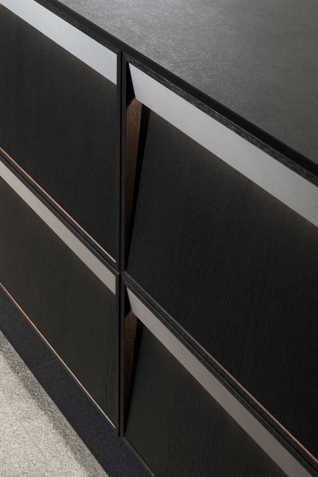 A close-up of the sloped surface inspired by inclined wings