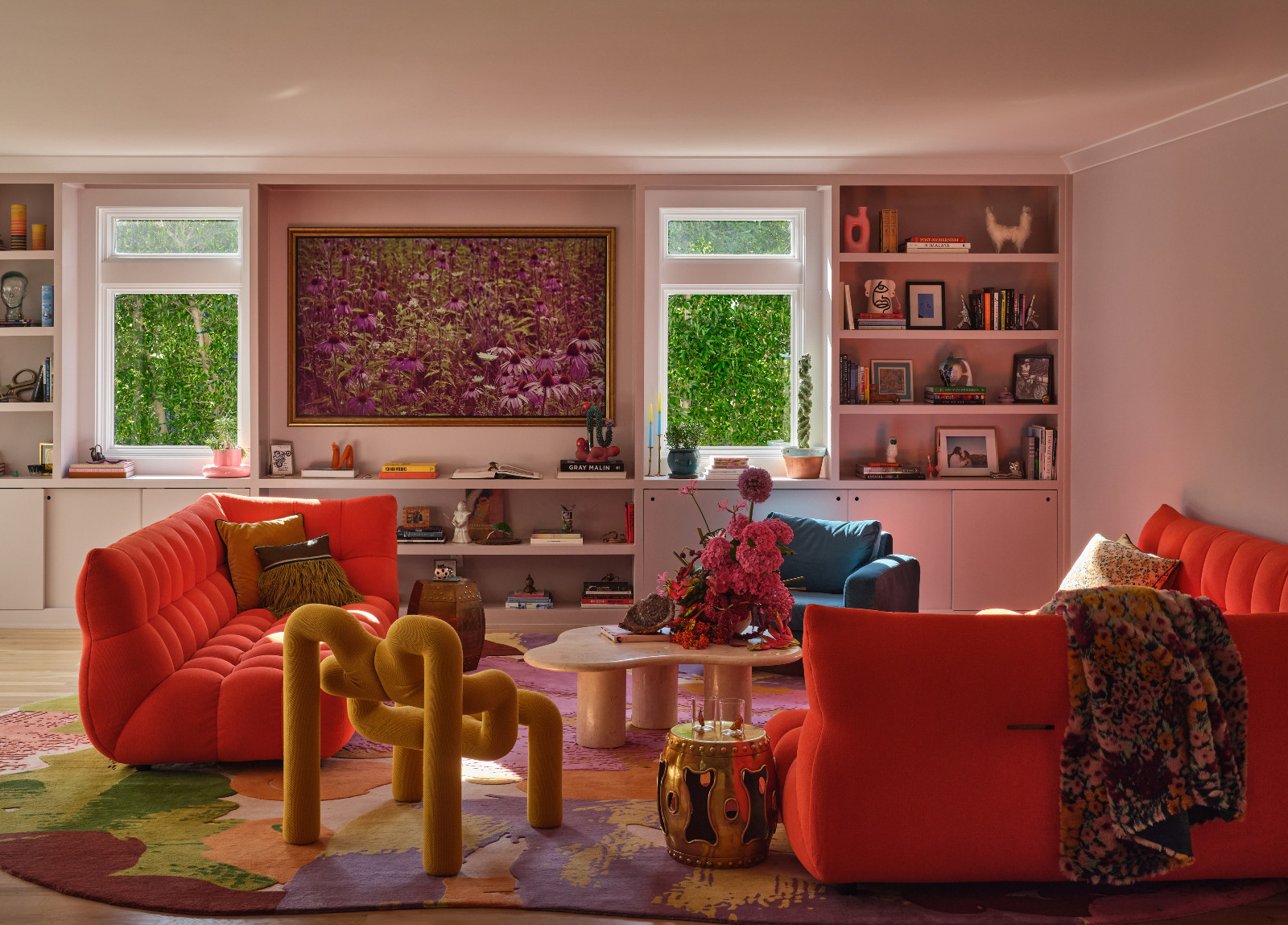 Exploring the vibrant details of the living room in a Pasadena, California home designed by House of Honey