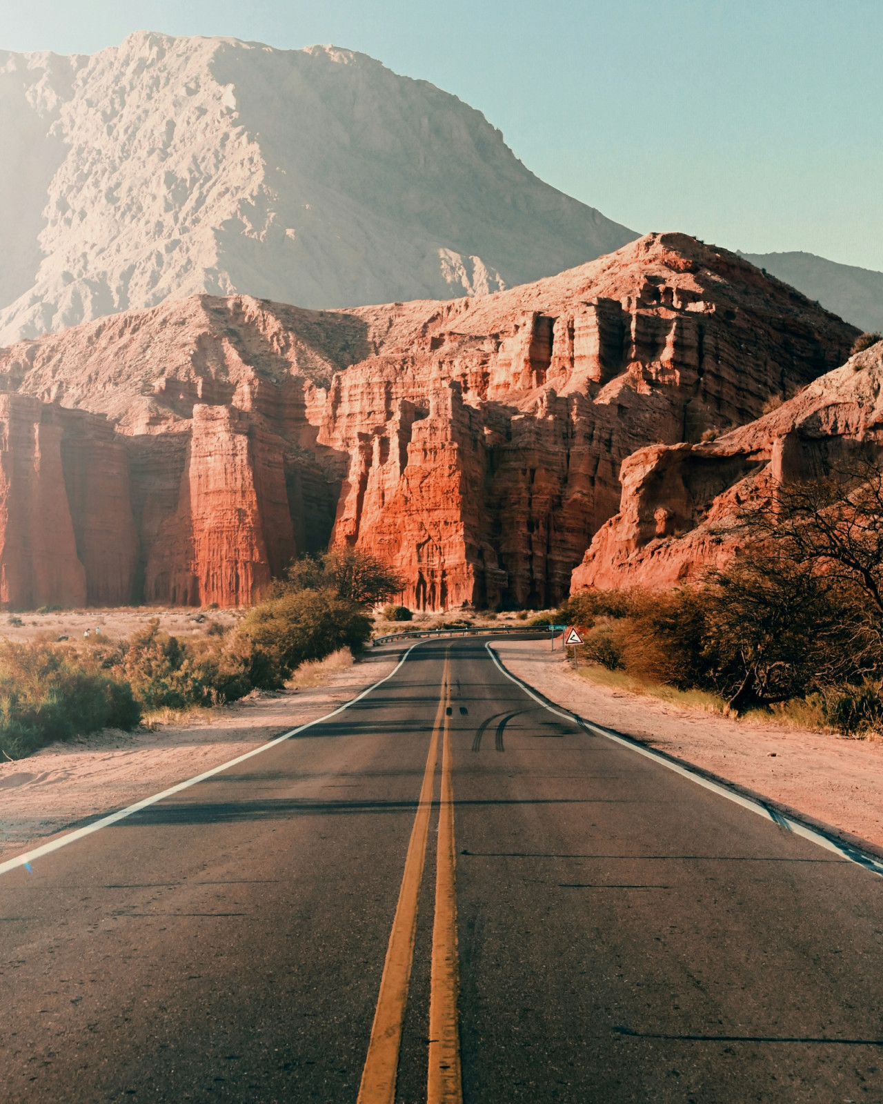 Argentina’s cultural identity moves to its own rhythm—from tango and literature to football and contemporary cinema—making it one of South America’s most influential exporters of style, sound, and storytelling (Photo: Ignacio Aguilar/Unsplash)
