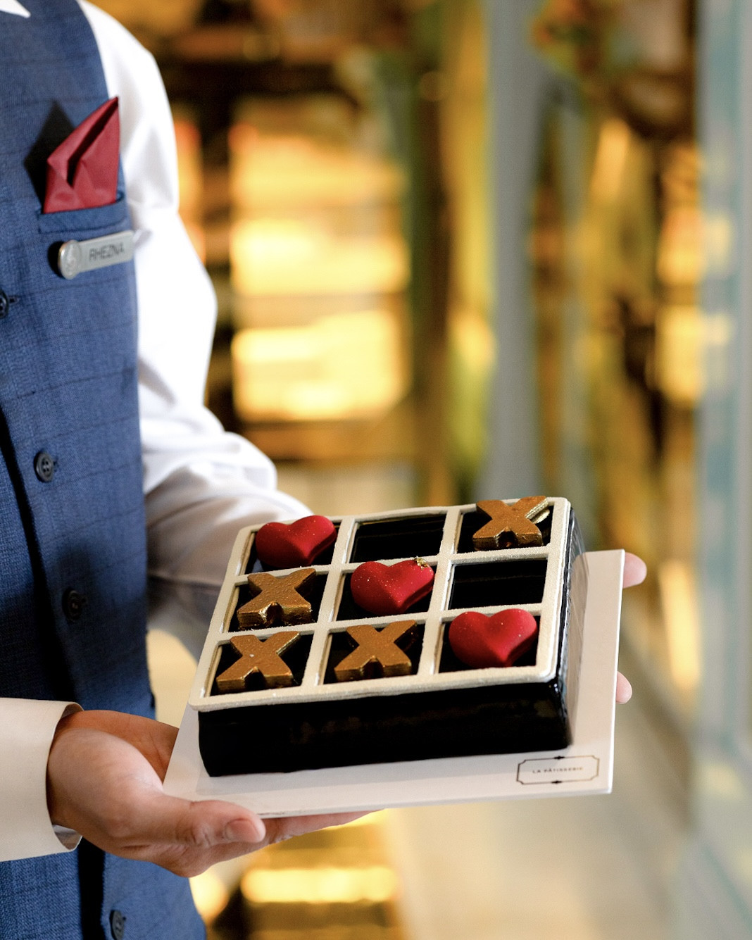 The Midnight Match cake dari La Pâtisserie