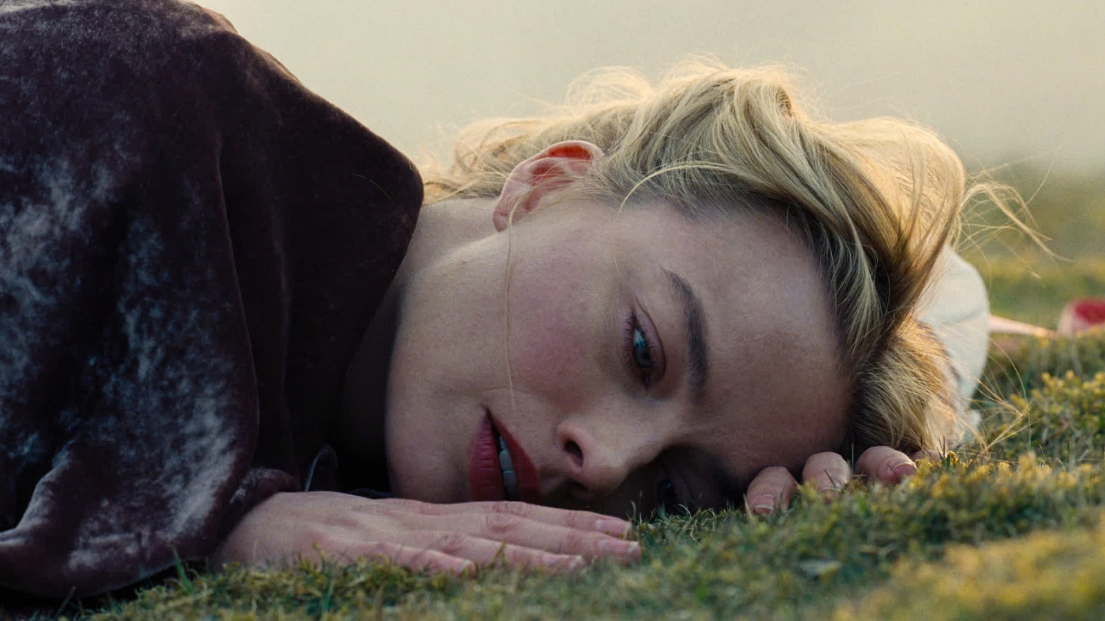 Catherine, played by Margot Robbie, and Heathcliff from ‘Wuthering Heights’ represent the ultimate doomed romance in literature (Photo: IMDB)