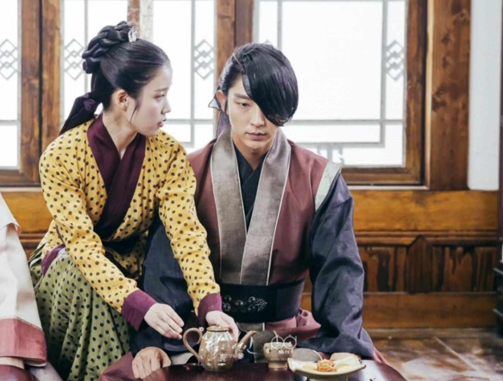 Lee Joon‑gi and IU weave passion and intrigue in ‘Moon Lovers: The Scarlet Heart Ryeo’ (Photo: IMDb)