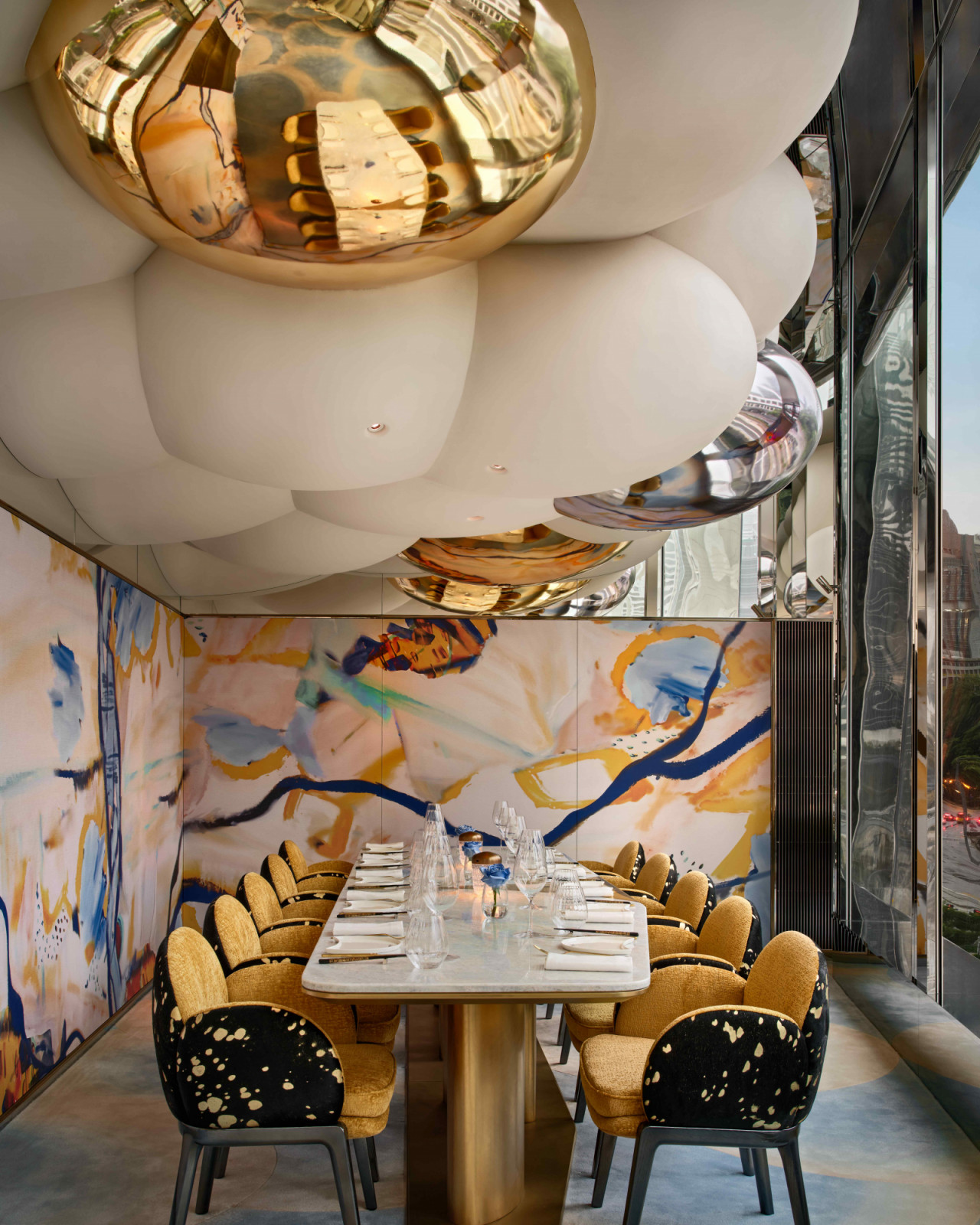 The private dining room with a whimsical “marshmallow” ceiling (Photo: Owen Raggett)