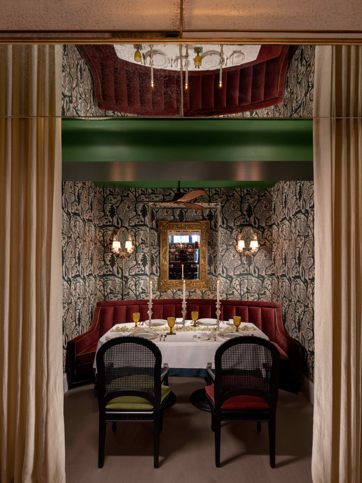 Seamless shifts between palatial scale and salon-like intimacy (Photo: Beyond Designs)