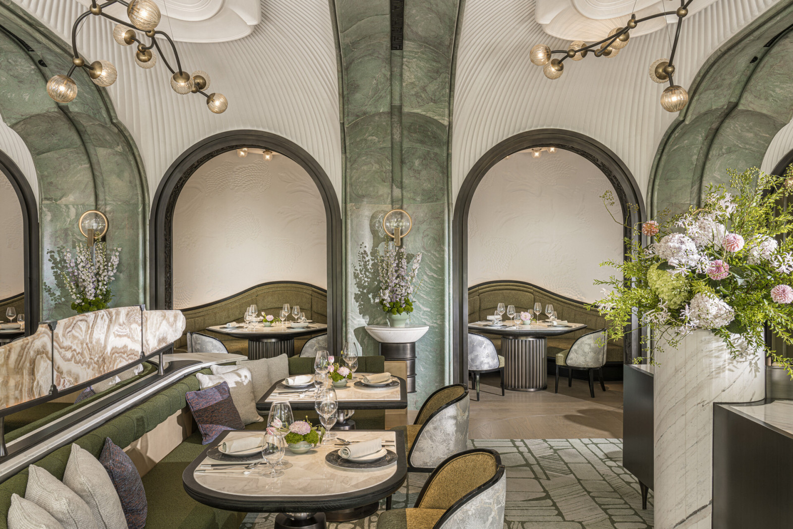Drawing inspiration from Hangzhou’s natural beauty and rich history (Photo: Restaurant & Bar Design Awards)