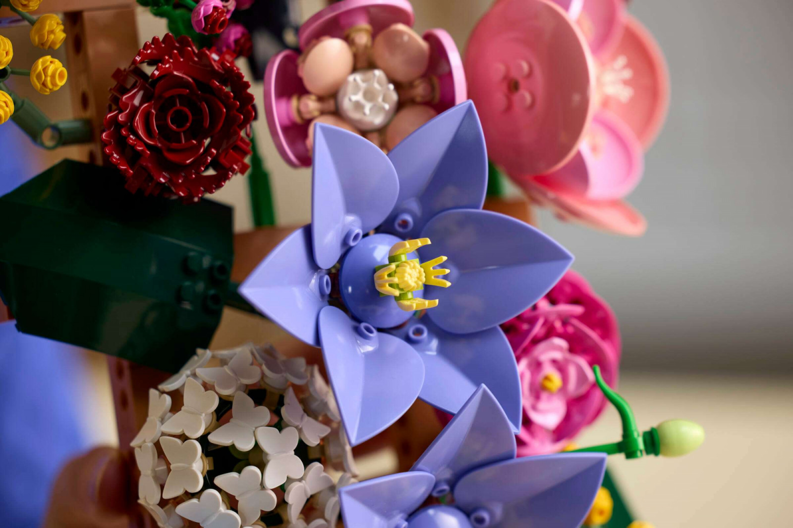The clematis in Blue Violet is one of two new colours introduced to the Lego palette in 2026. The stamen uses a yellow plant element at the centre of six petal pieces clipped around a central core