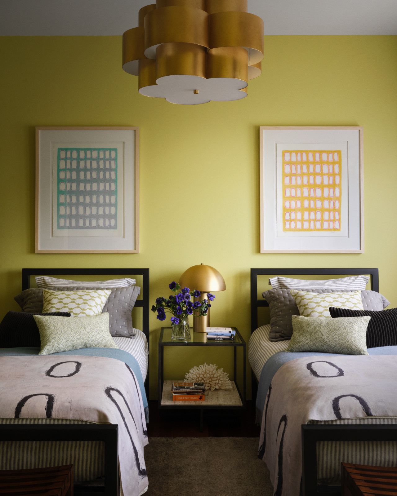 The guest room in artist and interior designer Lori Brunner's La, Jolla, California family home