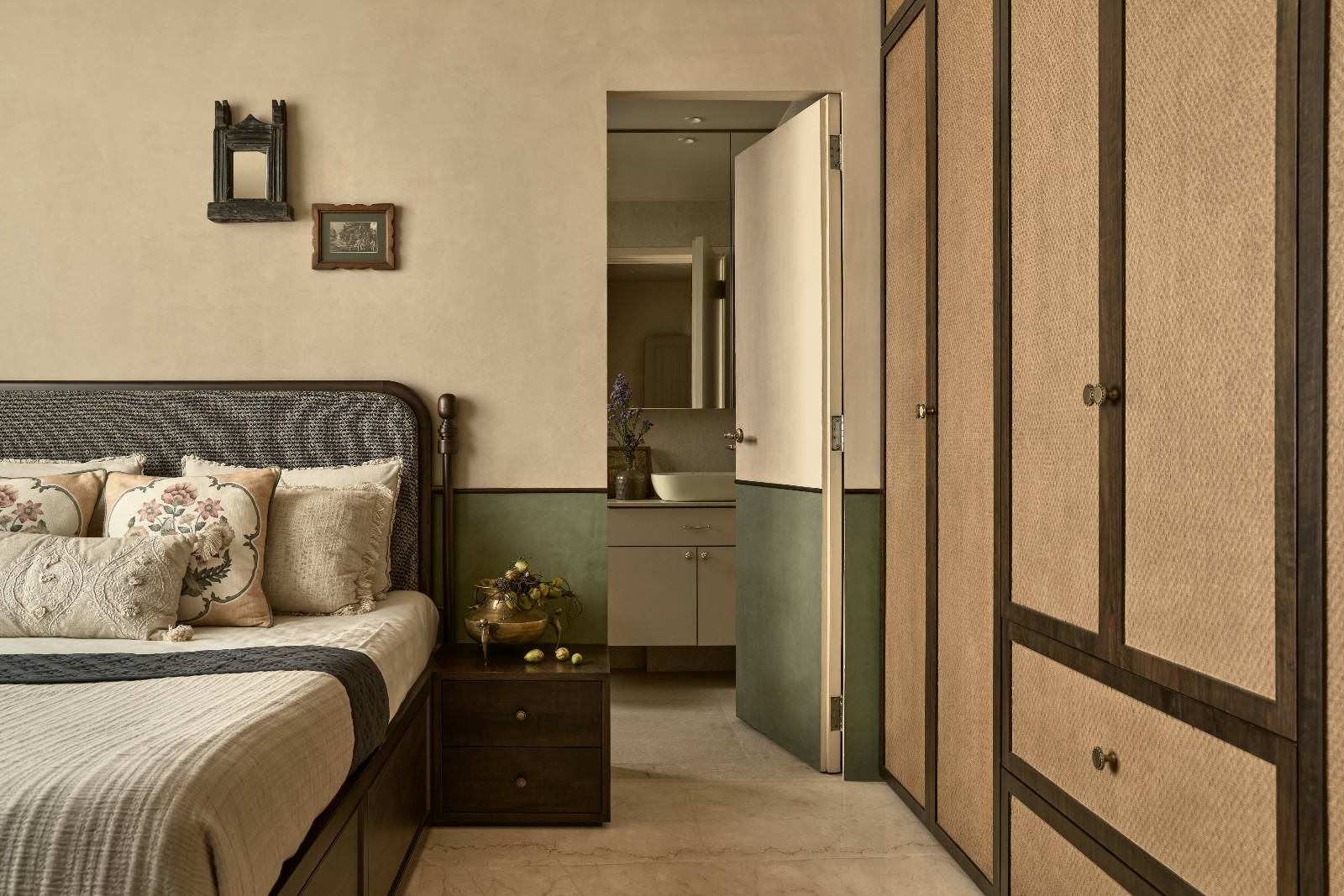 The bedroom of a Mumbai, India apartment designed by Dusq Studio