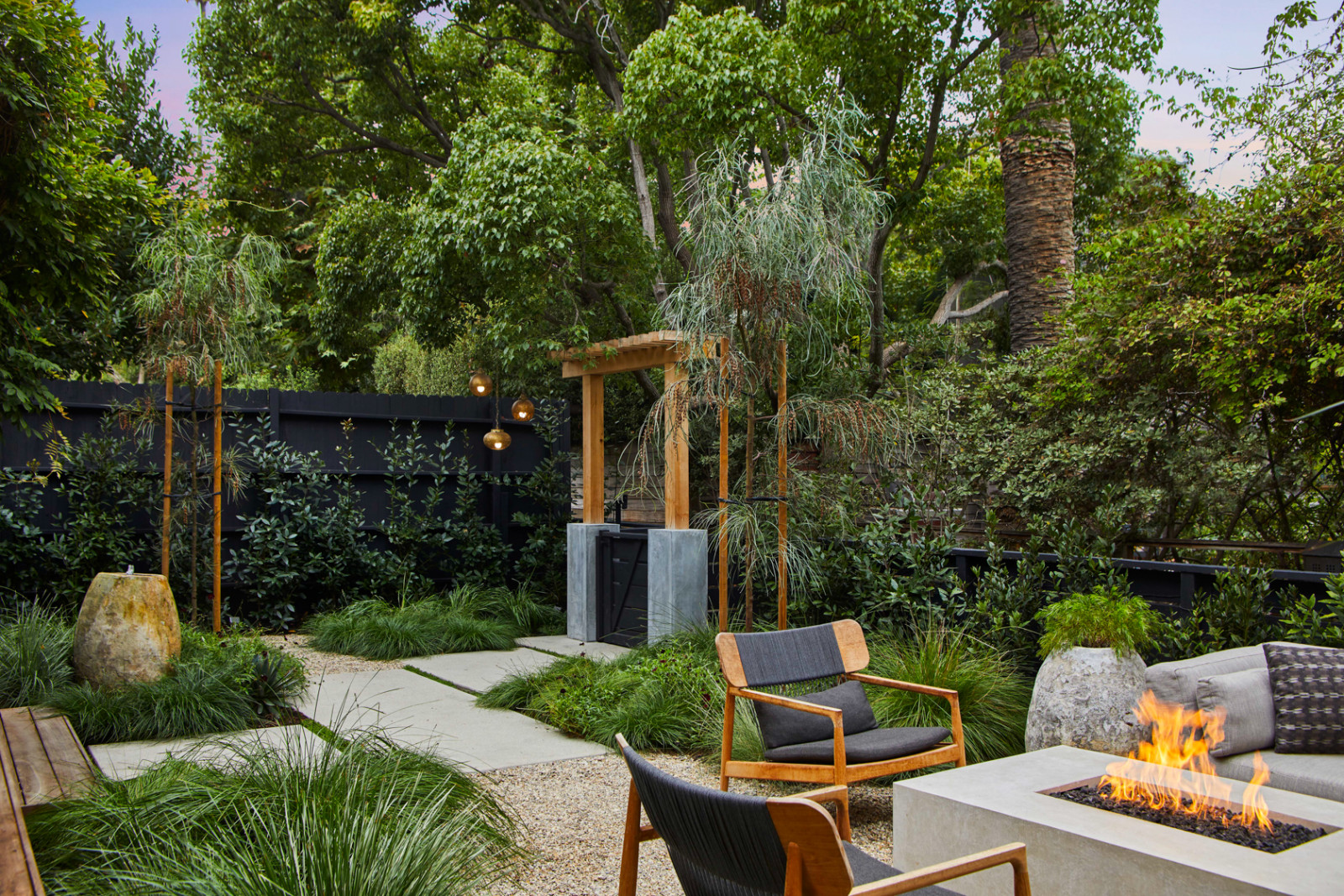 The tranquil outdoor area of a Los Angeles, California home designed by Prince Design Studio (Photo: John Ellis)