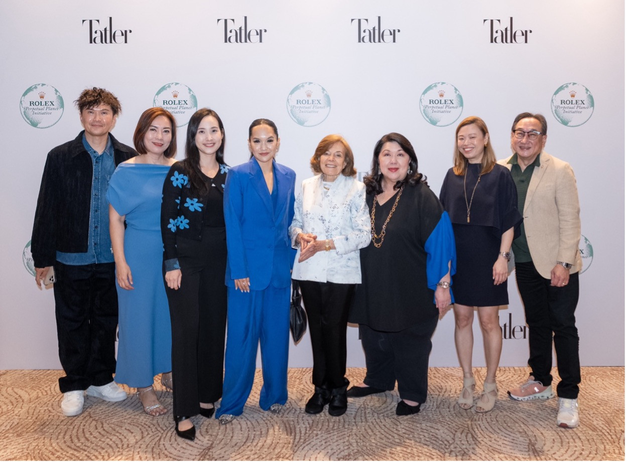 Derek Tan, Laura Low, Dawn Tan, Dana Koh, Sylvia Earle, Irene Martel Francisco, Connie Goh, Michael Aw