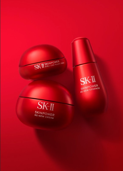 Melalui inovasi SKINPOWER RE-NEW, SK-II mengungkap dimensi baru anti-aging—mengangkat, mengisi, dan menguatkan kulit dari dalam untuk tampilan yang lebih plump dan terdefinisi
