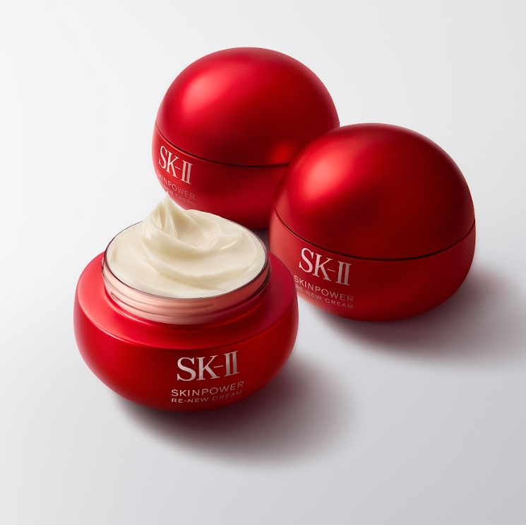 Melalui inovasi SKINPOWER RE-NEW, SK-II mengungkap dimensi baru anti-aging—mengangkat, mengisi, dan menguatkan kulit dari dalam untuk tampilan yang lebih plump dan terdefinisi
