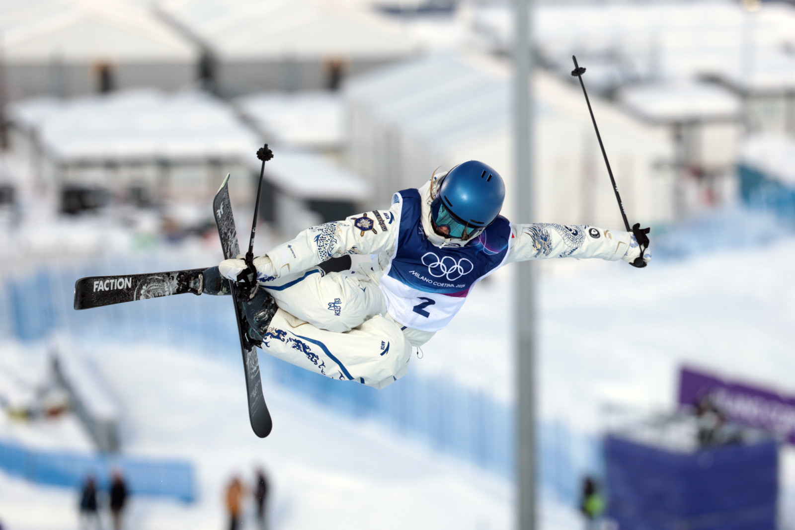LIVIGNO, ITALY - FEBRUARY 22: Ailing Eileen Gu of Team Peoples Republic of China competes during the Women's Freeski Halfpipe Final on day sixteen of the Milano Cortina 2026 Winter Olympic games at Livigno Air Park on February 22, 2026 in Livigno, Italy. (Photo by Ian MacNicol/Getty I