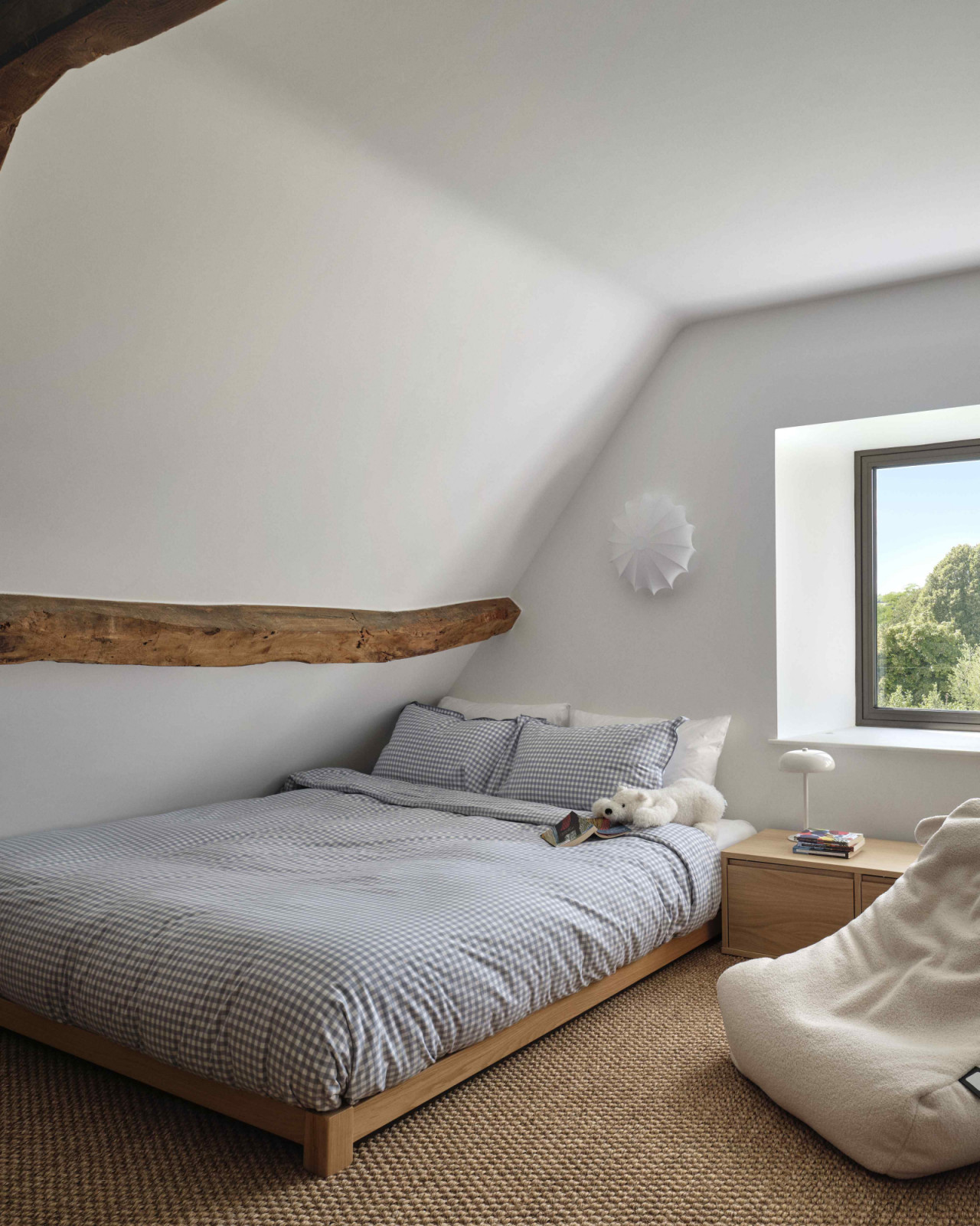 Modern design that maintains refined minimalism without veering into austerity