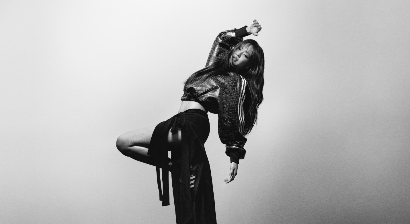 Jennie steps into the spotlight for Adidas Superstar Spring 2026, blending street style with iconic sneaker heritage (Photo: Adidas)