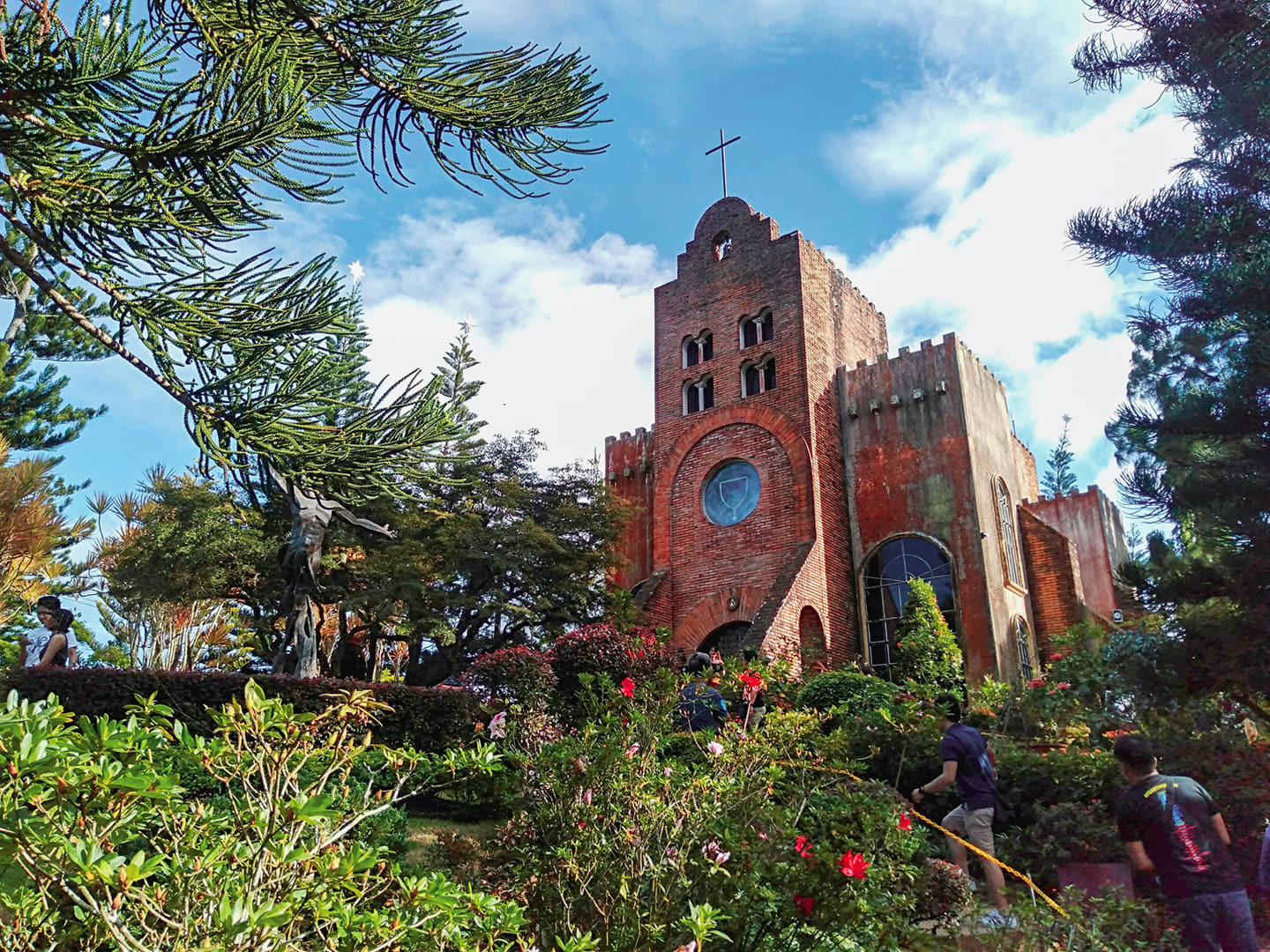 Caleruega Church in Batangas, Philippines (Photo: Wikimedia Commons)