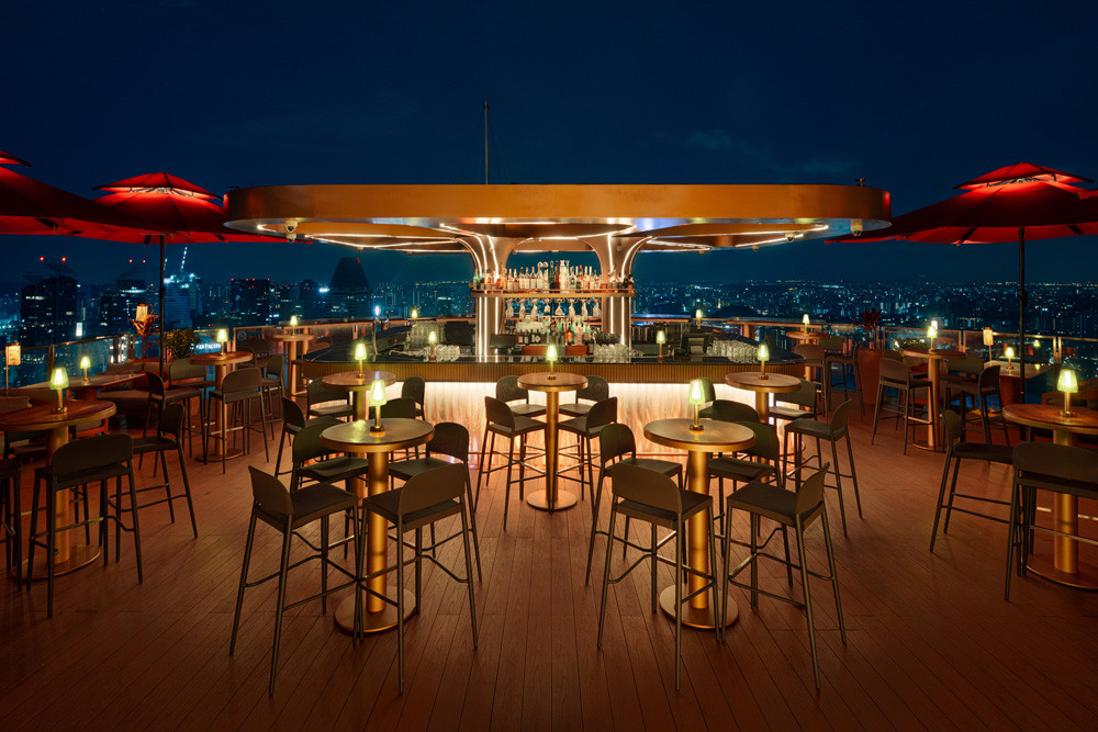 SkyBar at night
